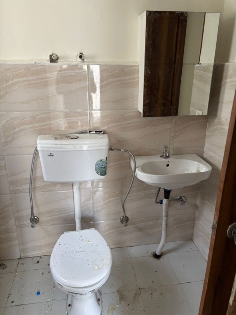 Bathroom, pivotal-paradise 3 Bedroom 636 Sq.Ft. Apartment In Sector 62 Gurgaon 10260141
