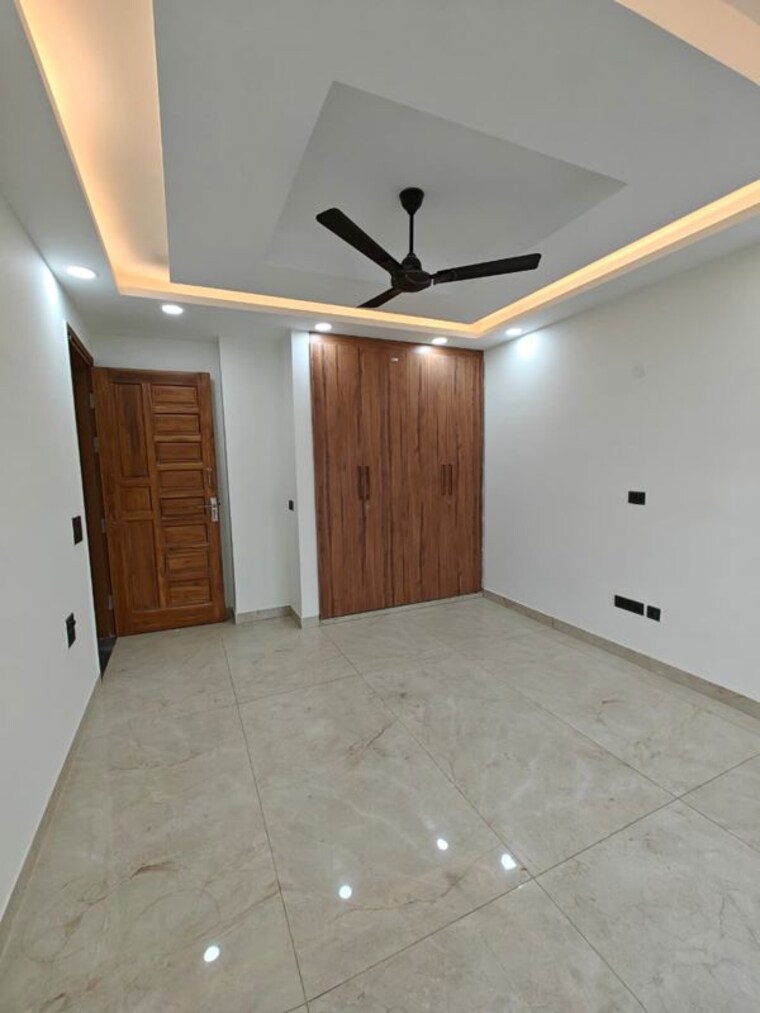Room, sector 55 3 Bedroom 2000 Sq.Ft. Builder Floor In Sector 55 Gurgaon 10260244
