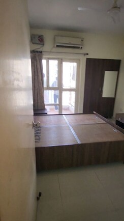 3 BHK + Servant Room Apartment For Rent in GLS Avenue 51