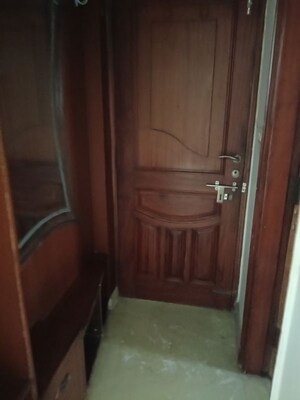 Furnished Amenities in 2.5 BHK Villa at RWA Apartments Sector 51, Sector 51 – for Rent