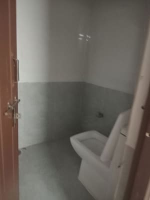 Bathroom in 3 BHK Builder Floor at Alkapuri – for Rent