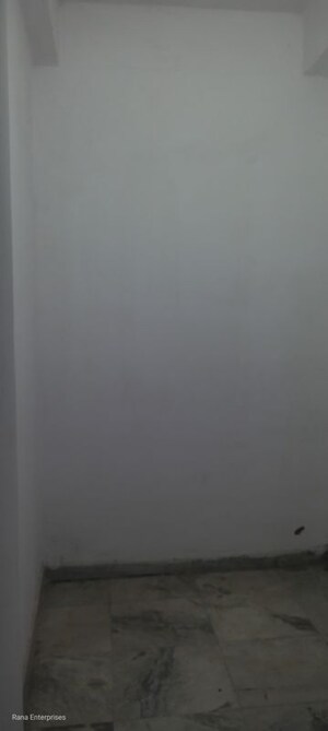 Room in 3 BHK Builder Floor at Palam Vihar Residents Association, Palam Vihar – for Rent