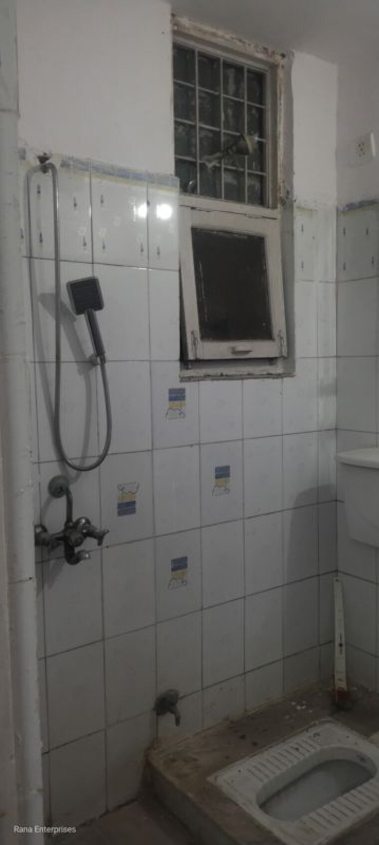 Bathroom, palam-vihar-residents-association 3 Bedroom 1800 Sq.Ft. Builder Floor In Palam Vihar Gurgaon 10260100