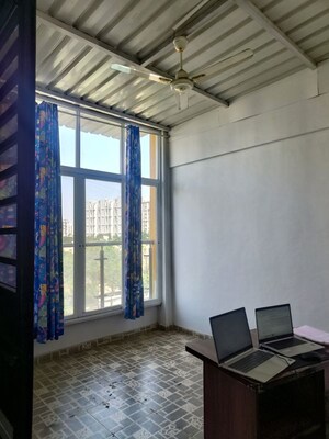 Room in 2.5 BHK Apartment at Adi Horizons, Wakad – for Rent