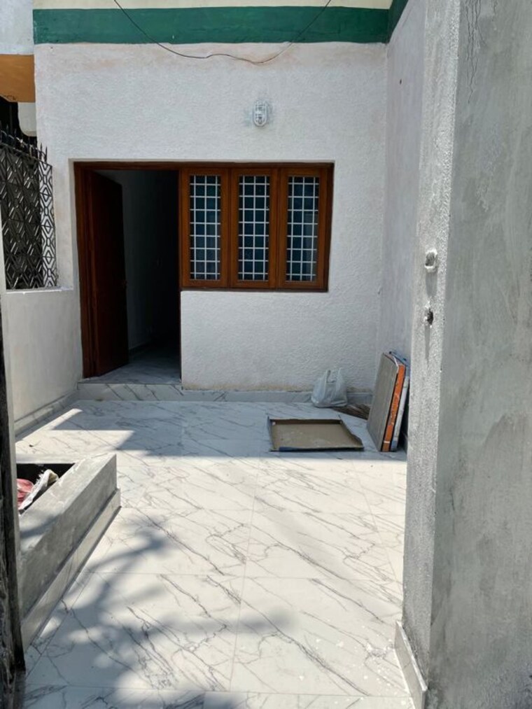 Bedroom, vasant kunj 3 Bedroom 1800 Sq.Ft. Apartment In Vasant Kunj Delhi 10260653