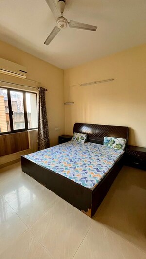 Bedroom in 3 BHK Apartment at Ruchi Active Greens, Tangra – for Rent