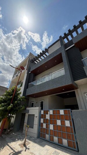 4 BHK Villa For Sale in Tonk Road