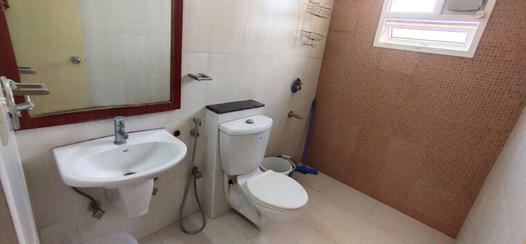 Bathroom, prestige-notting-hill 2 Bedroom 1450 Sq.Ft. Apartment In Bannerghatta Road Bangalore 10260618