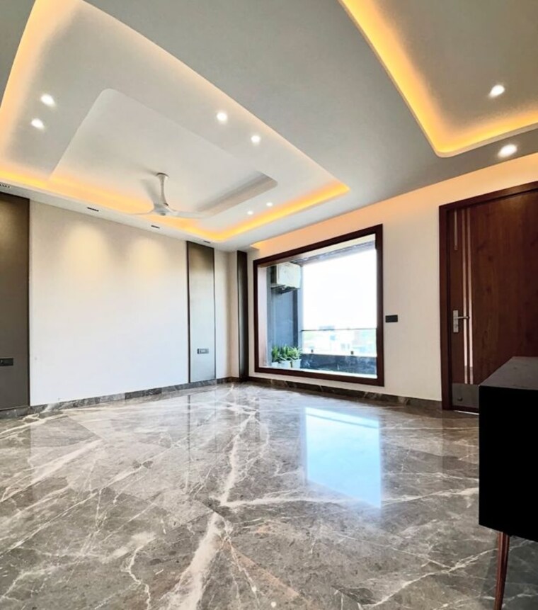 Room, new industrial township 1 3 Bedroom 2250 Sq.Ft. Builder Floor In New Industrial Township 1 Faridabad 10260762