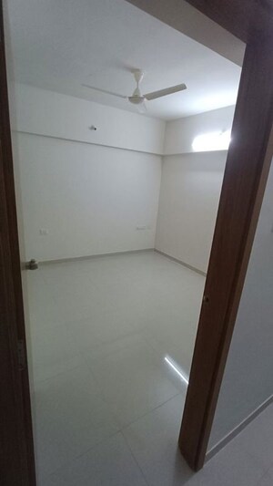 Room in 2 BHK Apartment at Newton Homes Tathawade, Tathawade – for Rent
