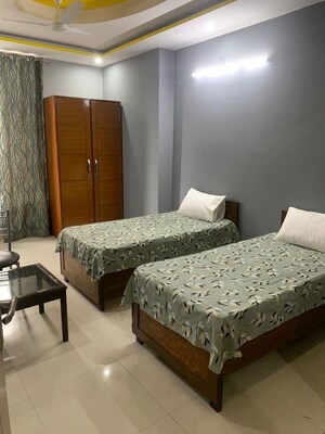 Bedroom in  Pg at Sector 39 – for Rent