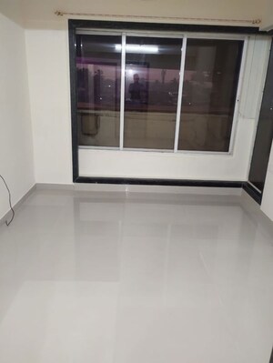 Room in 3 BHK Apartment at Da Vincy Baylord, Borivali West – for Rent