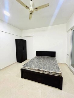 2 BHK Apartment For Rent in Versova