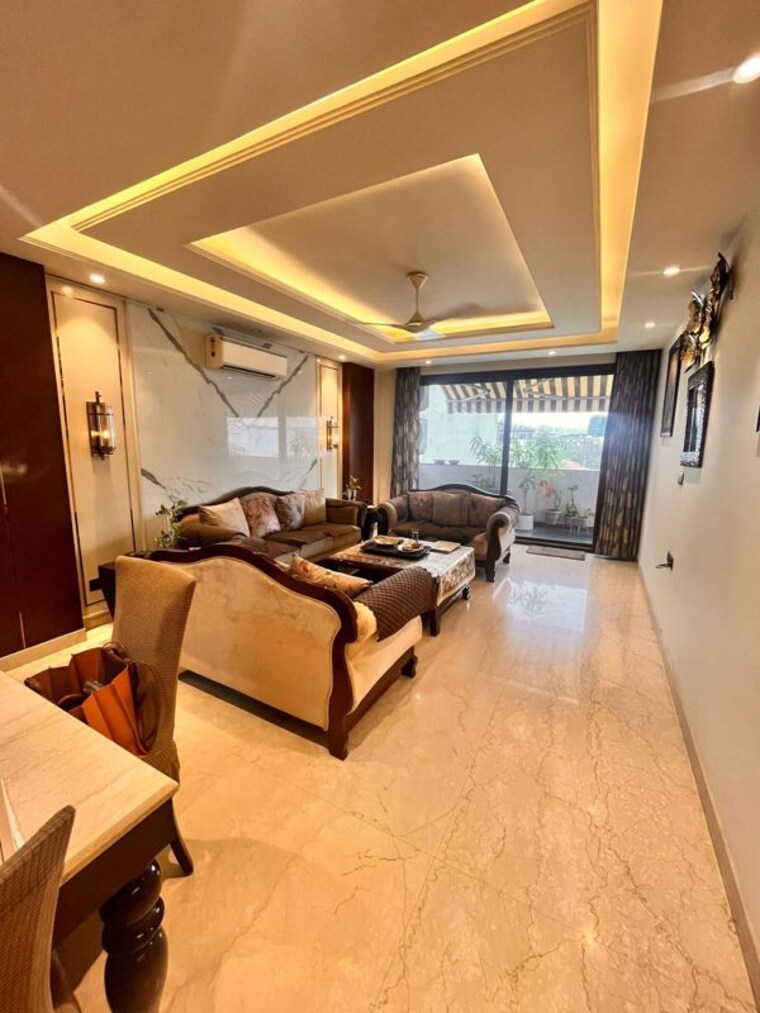 Gym, dlf phase i 3 Bedroom 300 Sq.Yd. Builder Floor In Dlf Phase I Gurgaon 10260768