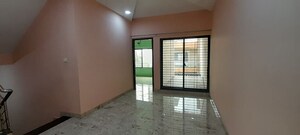 Room in 4 BHK Villa at Vip Colony – for Rent