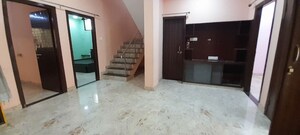 Room in 4 BHK Villa at Vip Colony – for Rent