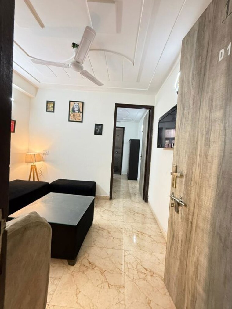 Living Room, freedom fighters enclave 1 Bedroom 450 Sq.Ft. Apartment In Freedom Fighters Enclave Delhi 10260963