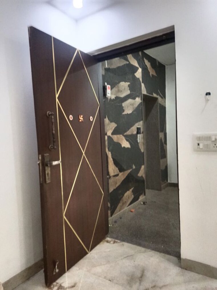 undefined, sector 85 3 Bedroom 250 Sq.Yd. Builder Floor In Sector 85 Faridabad 10261019