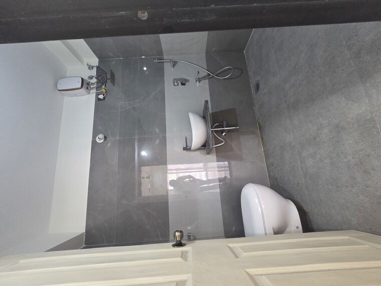 Bathroom, unnat nagar 3 Bedroom 1020 Sq.Ft. Apartment In Unnat Nagar Mumbai 10260977