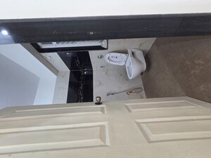 Furnished Amenities in 3 BHK Apartment at Unnat Nagar – for Rent