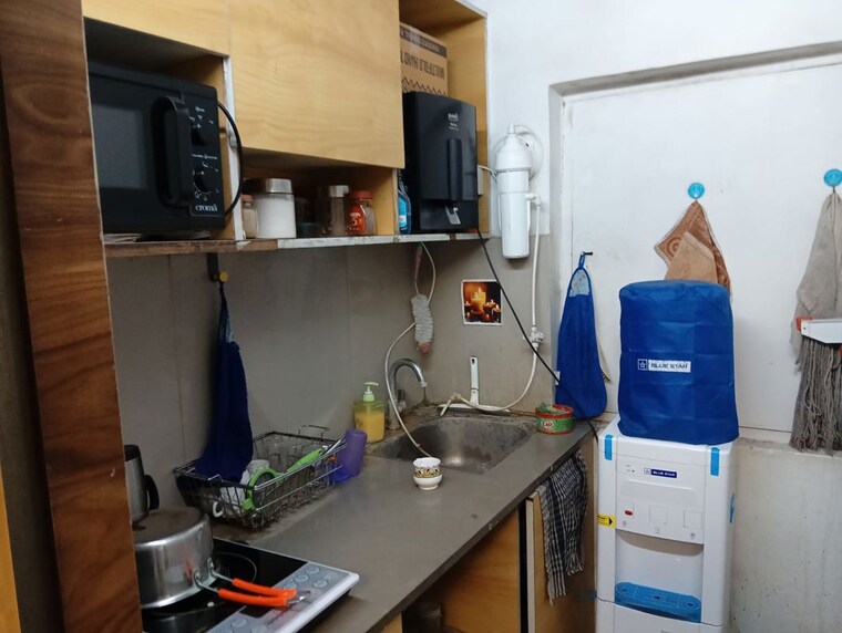 Team Area, parshwanath-business-park Commercial Office Space 1580 Sq.Ft. In Prahlad Nagar Ahmedabad 10261014
