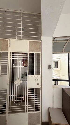 2 BHK Apartment – Entrance View at Nandan Euphora, Vishrantwadi - for Rent