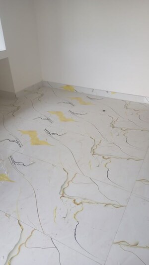 Room in 3 BHK Apartment at GK Enclave, Dum Dum Cantt – for Sale