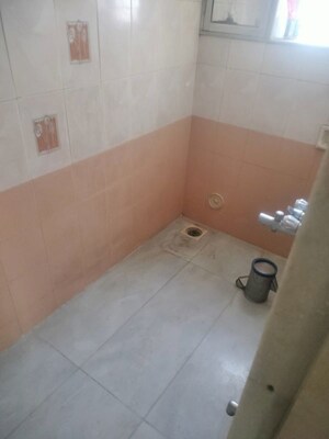 Bathroom in 1 RK Apartment at Andheri Panchvati CHS, Andheri West – for Rent