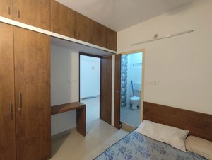Room in 2 BHK Apartment at Sg Palya – for Rent