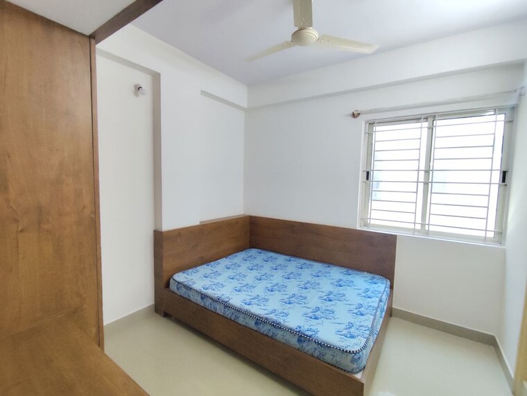 Bedroom, sg palya 2 Bedroom 1000 Sq.Ft. Apartment In Sg Palya Bangalore 10261166