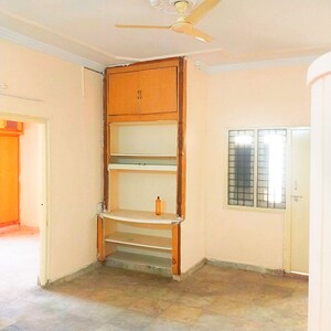 Room in 2 BHK Apartment at Ameerpet – for Sale