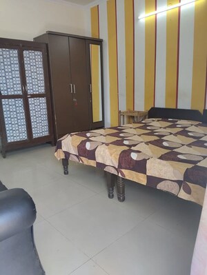 Bedroom in 3 BHK Builder Floor at Neb Sarai – for Rent