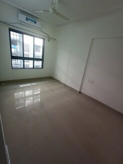 2 BHK Apartment For Rent in Shell Colony