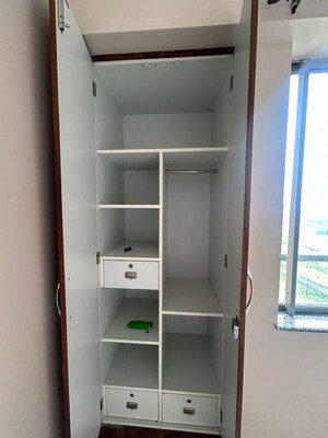 Furnished Amenities in 3 BHK Apartment at Godrej Seven, Joka – for Rent