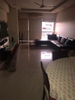 3 BHK Apartment For Rent in Hill Top CHS