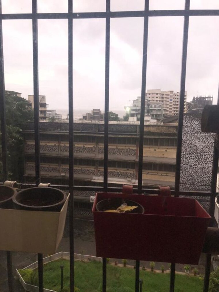 Kitchen, hill-top-chs 3 Bedroom 1180 Sq.Ft. Apartment In Pali Hill Mumbai 10261294