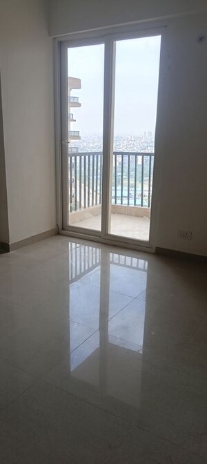 3 BHK Apartment For Rent in Amrapali Heartbeat City, Sector 107