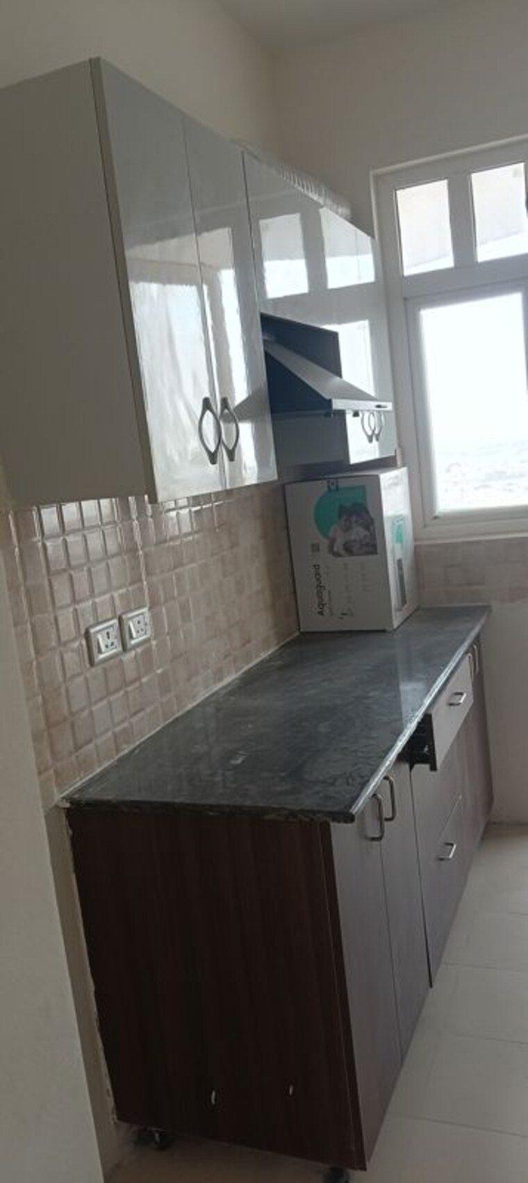 Kitchen, amrapali-heartbeat-city 3 Bedroom 1735 Sq.Ft. Apartment In Sector 107 Noida 10261442