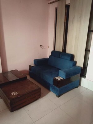 Living Room in 2 BHK Builder Floor at Palam Vihar – for Rent