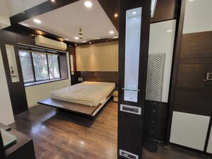 Bedroom in 3 BHK Apartment at Meena Towers Apartment, Chembur – for Rent
