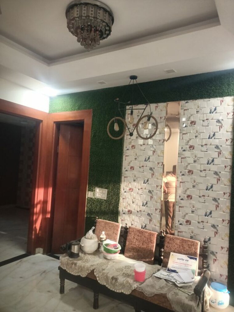 Living Room, bptp-parkland 3 Bedroom 200 Sq.Yd. Builder Floor In Sector 75 Faridabad 10261662