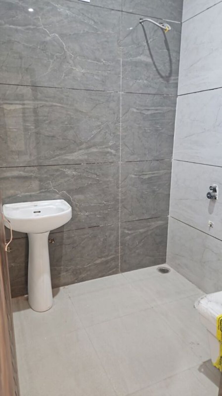 Bathroom, aundh gaon 1 Bedroom 530 Sq.Ft. Apartment In Aundh Gaon Pune 10261610