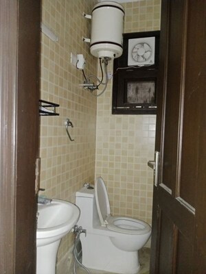Bathroom in 1 BHK Apartment at Baner – for Rent
