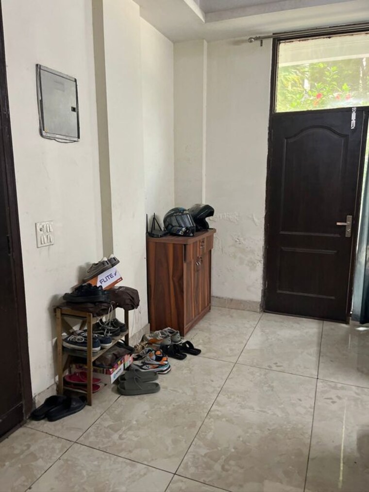 Living Room, panchsheel-green-mart 4 Bedroom 90 Sq.Mt. Villa In Sector 16 Greater Noida Greater Noida 10261678