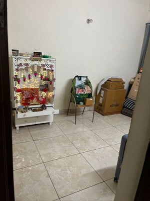 Furnished Amenities in 4 BHK Villa at Panchsheel Green Mart, Sector 16 Greater Noida – for Rent