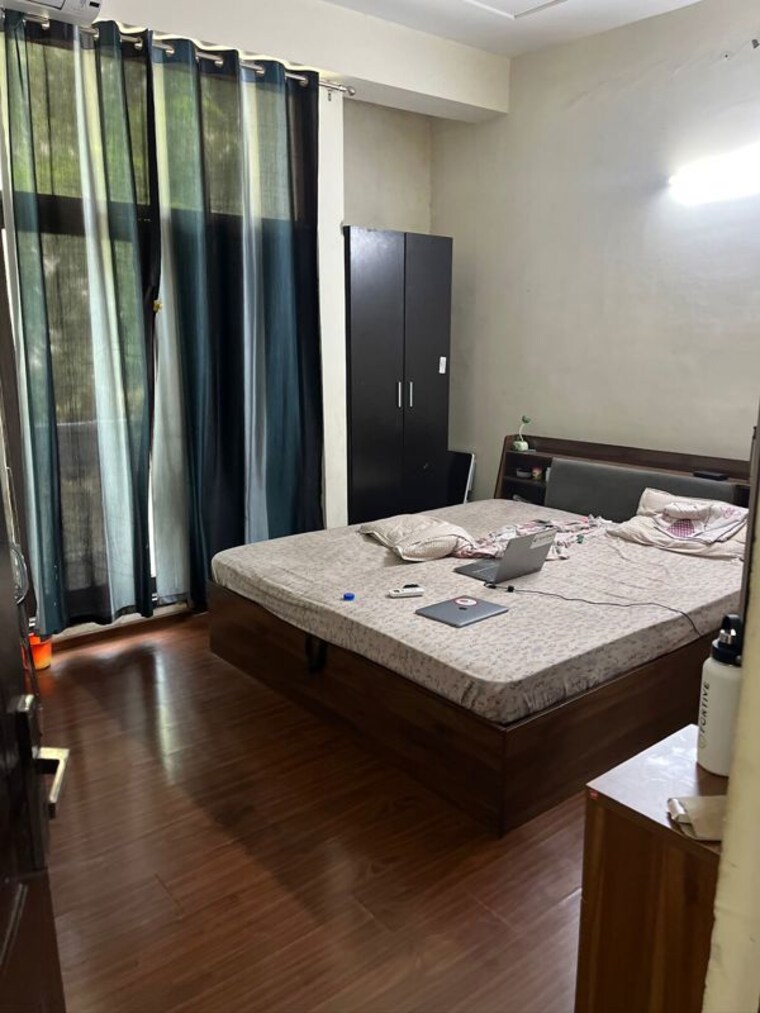Bedroom, panchsheel-green-mart 4 Bedroom 90 Sq.Mt. Villa In Sector 16 Greater Noida Greater Noida 10261678
