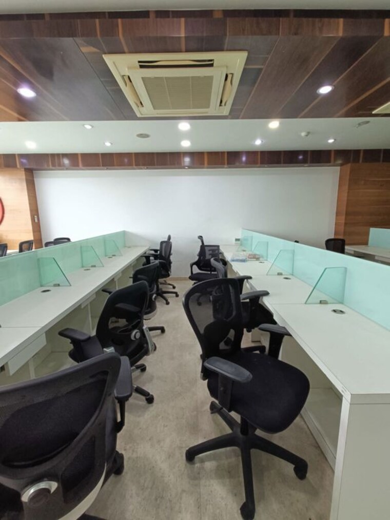 Team Area, venus-atlantis Commercial Office Space 1138 Sq.Ft. In Prahlad Nagar Ahmedabad 10261691