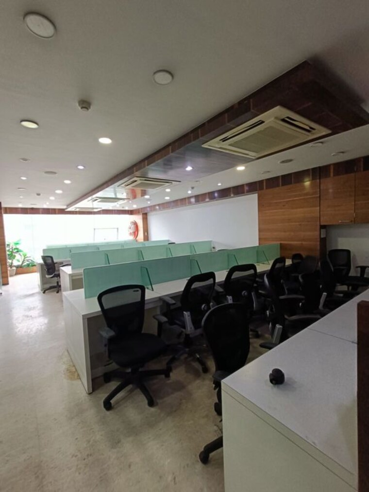 Team Area, venus-atlantis Commercial Office Space 1138 Sq.Ft. In Prahlad Nagar Ahmedabad 10261691