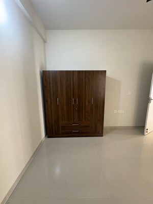 Room in 2 BHK Apartment at DS MAX Sahara, Hosa Road – for Rent