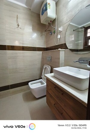 Bathroom in 3 BHK Builder Floor at Jal Vihar Colony, Sector 46 – for Rent